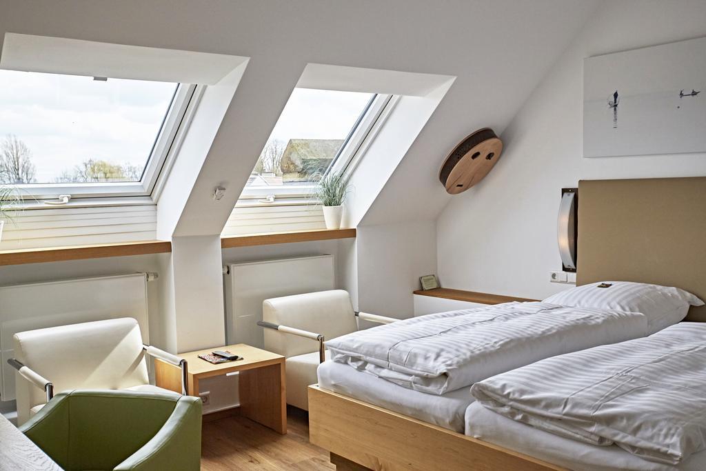 Hotel Zur Wartburg Rheda-Wiedenbrück Buitenkant foto
