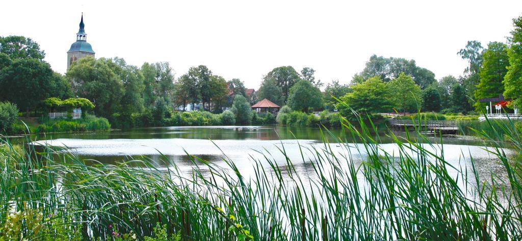 Hotel Zur Wartburg Rheda-Wiedenbrück Buitenkant foto